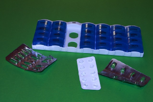 Ubiquinone and ubiquinol preparations